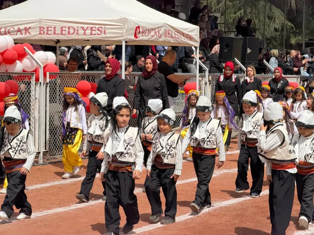 Bucak’ta 23 Nisan coşkusu 106. Yıl dolu dolu kutlandı