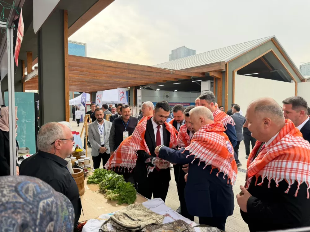 Burdur Tanıtım Günleri yoğun ilgi gördü Yöresel lezzetler ve kültürel zenginlikler tanıtıldı