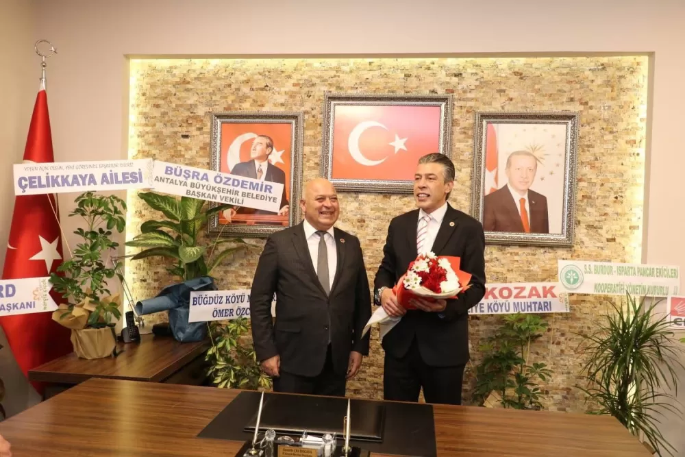 Burdur İl Genel meclisinde devir teslim! Yeni başkan Semih Çelikkaya görevi devraldı