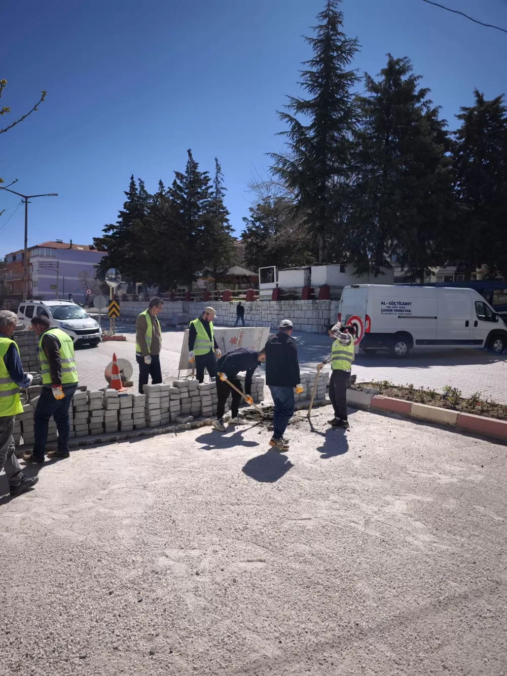Burdur Yeşilova’da Yol Çalışmaları Başladı