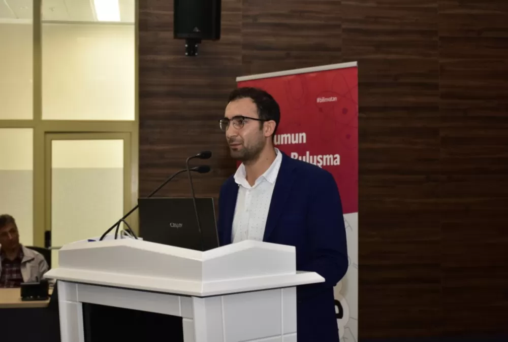 Burdur’da eski binalar alarm veriyor
