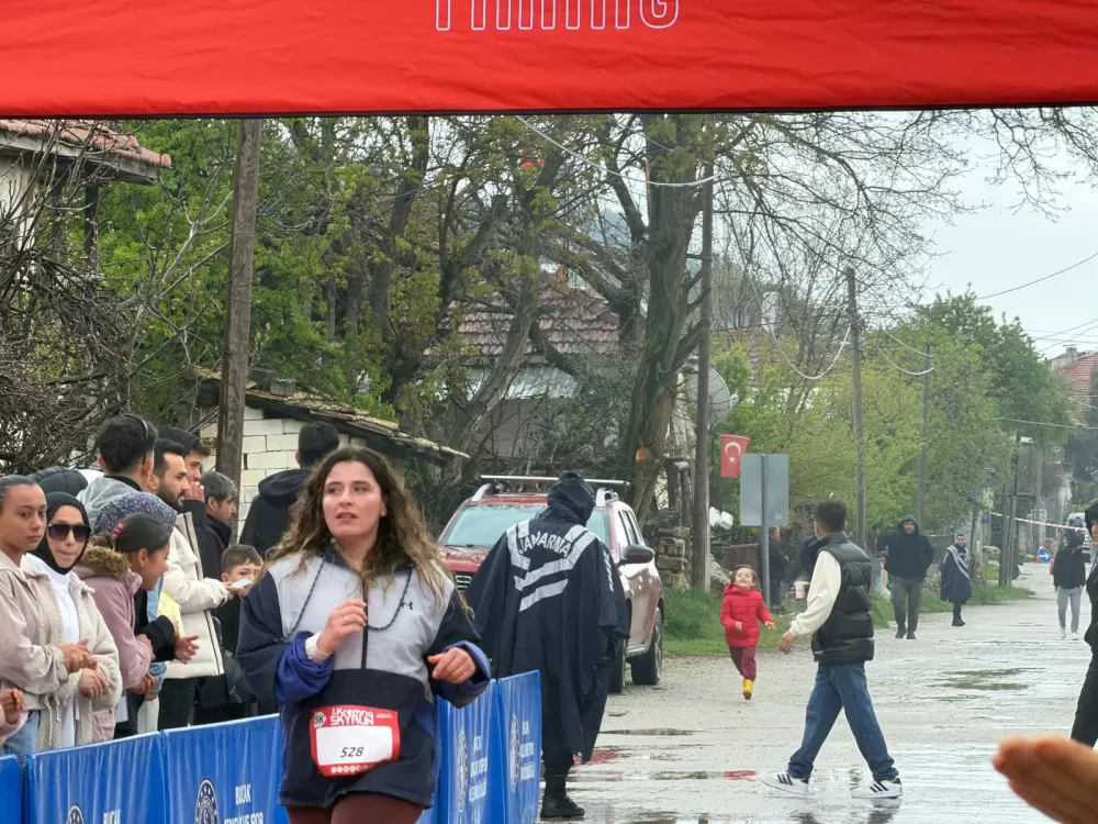 Bucak’ta spor ve tarih buluştu Kremna Sky Run yoğun ilgi gördü