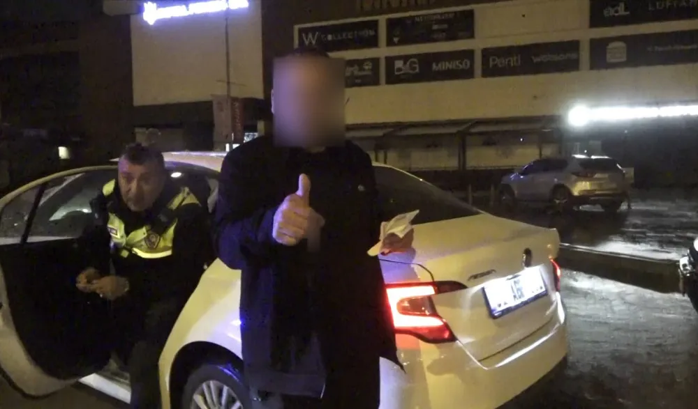 Isparta'da Alkol Denetiminde Olay Çıktı: Su İçse de Kurtulamadı, Gazeteciye Saldırdı!
