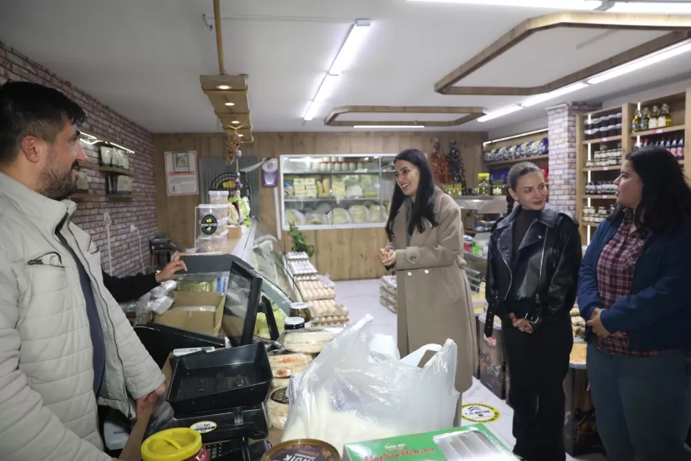 Bucak Belediye Başkanı Hülya Gümüş esnafın taleplerini tek tek dinlendi