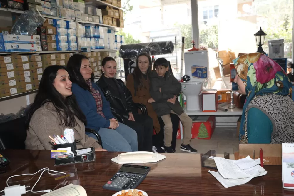 Bucak Belediye Başkanı Hülya Gümüş esnafın taleplerini tek tek dinlendi