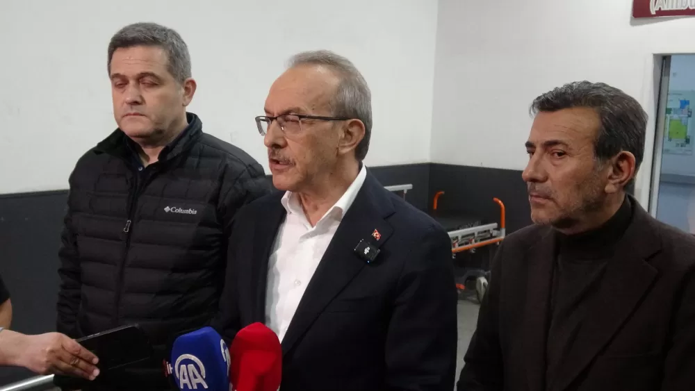 Malatya'da yolcu otobüsü devrildi 3 ölü, 22 yaralı
