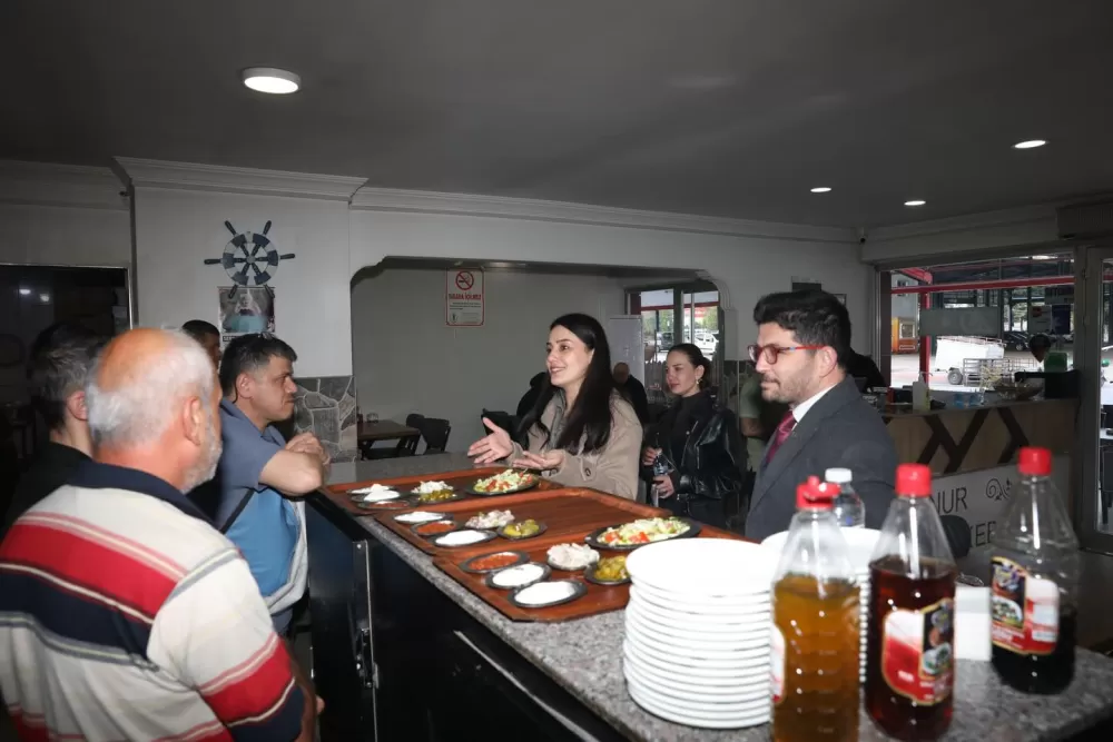 Bucak Belediye Başkanı Hülya Gümüş esnafın taleplerini tek tek dinlendi