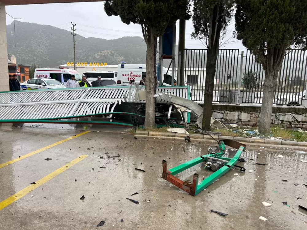 Bucak'ta yarışmadan dönüyorlardı Kazada yaralandılar
