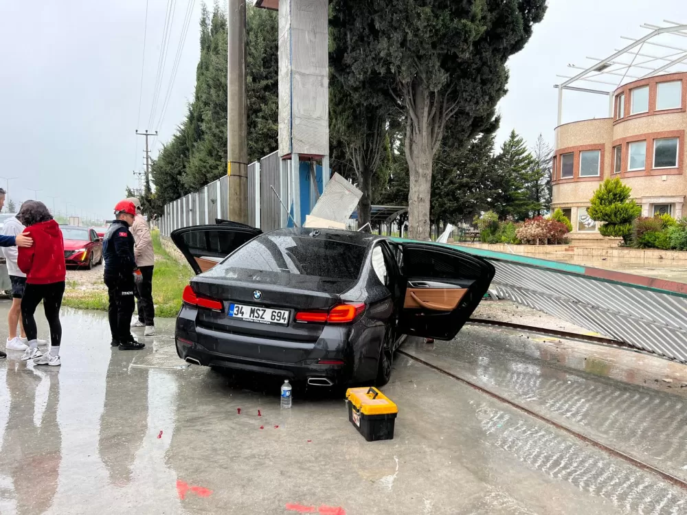 Bucak'ta yarışmadan dönüyorlardı Kazada yaralandılar