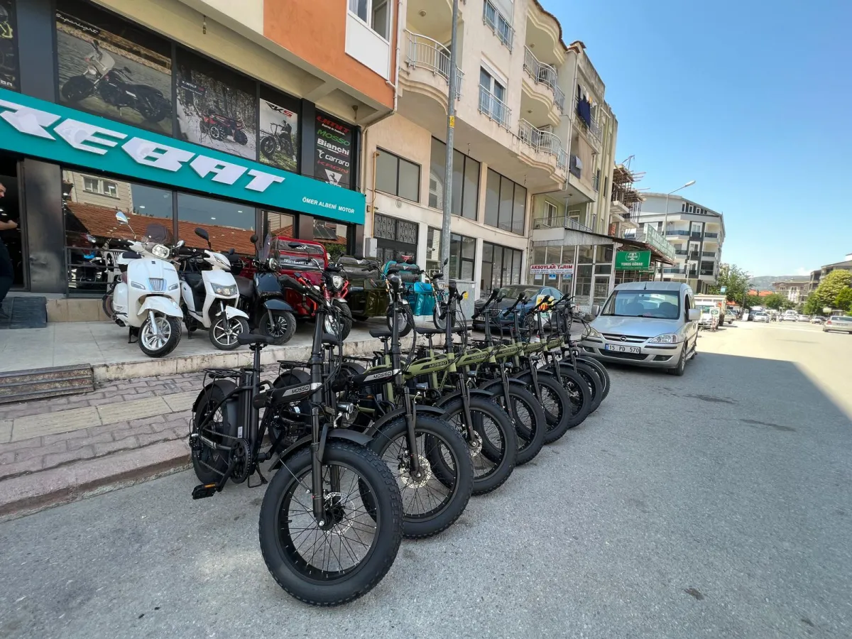 Bucak’ta Karne Hediyesinin Değişmez Adresi: Ömer Albeni Motor ve Bisiklet