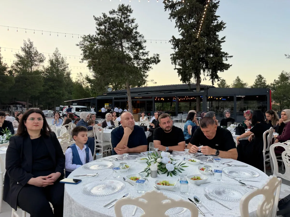 Bucak Adliyesi'nde ayrılık vakti Emeklere teşekkür ve veda