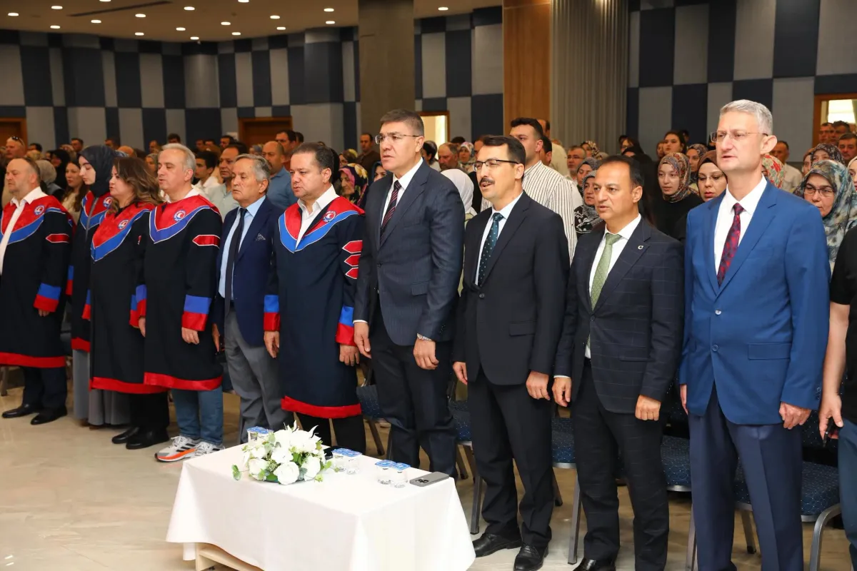 Burdur’da genç ilahiyatçılar mezun oldu