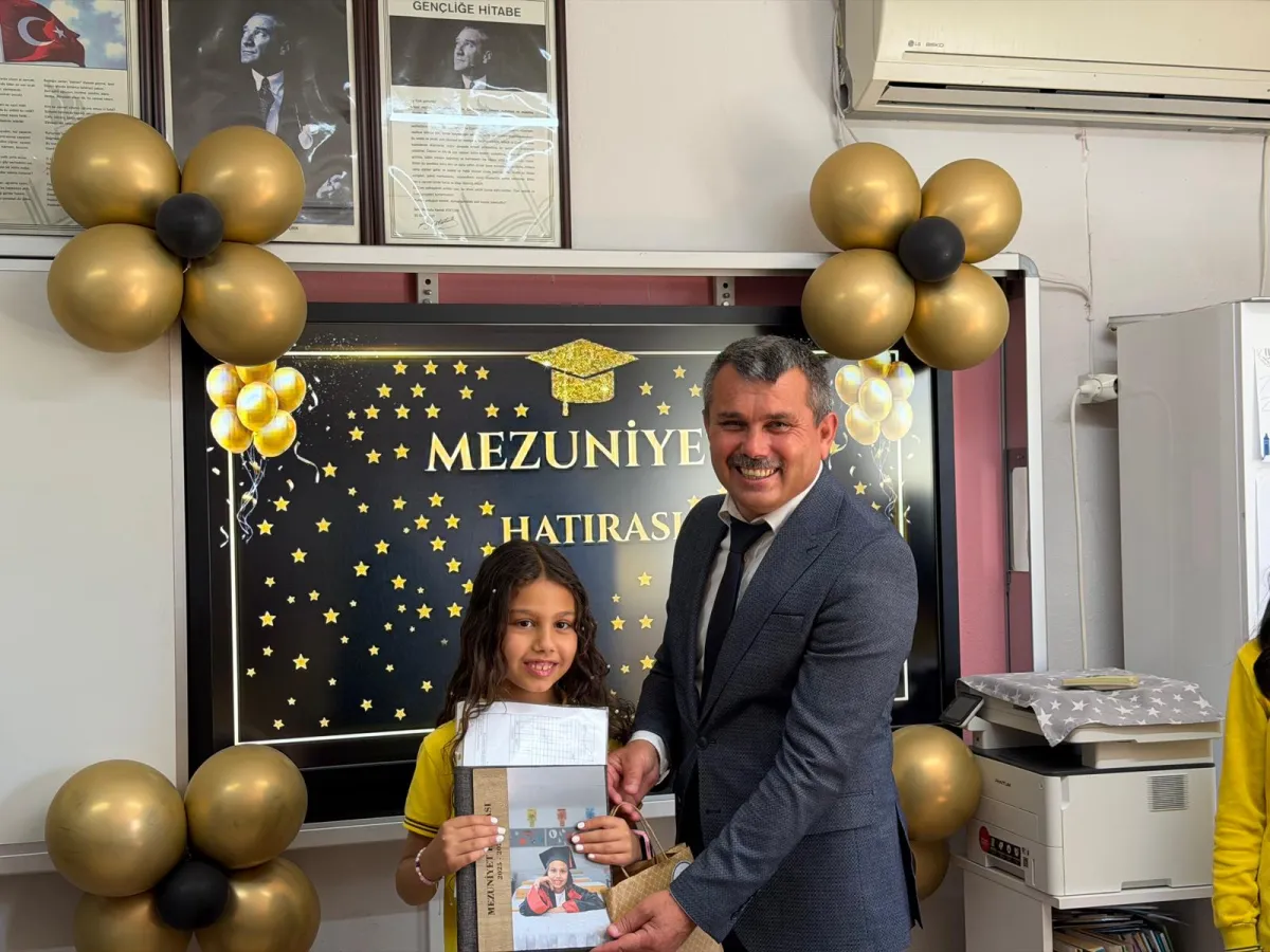 Bucak’ta 12 Bin 609 Öğrenci Karne Sevinci Yaşadı