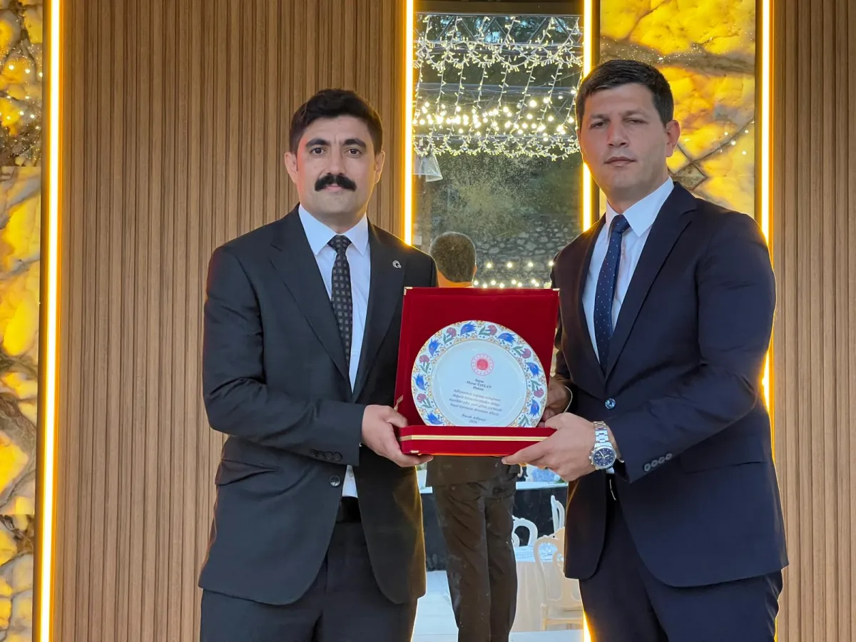 Bucak Adliyesi'nde ayrılık vakti Emeklere teşekkür ve veda
