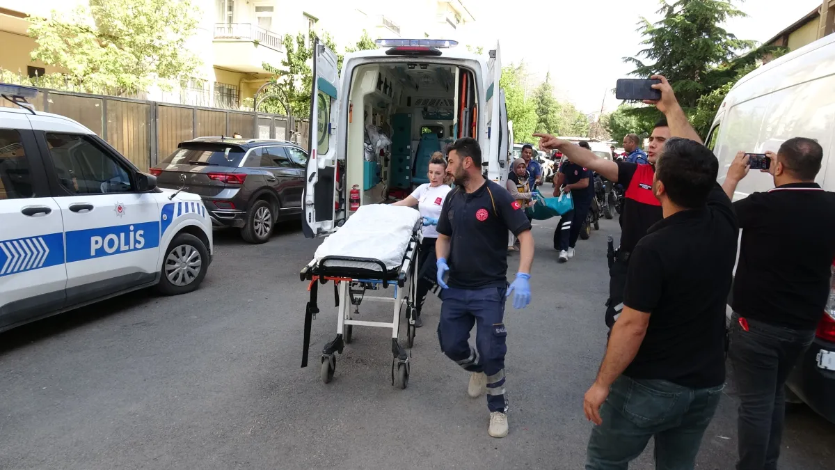 Malatya Yeşilyurt'ta Aile Faciası: Cinnet Getiren Baba Eşini ve Kızını Katletti!