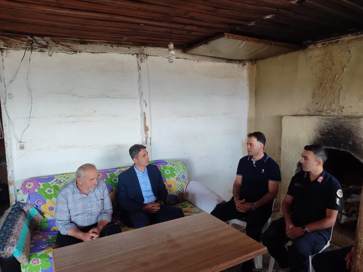 Yüreğil’de evi zarar gören aile yalnız bırakılmadı
