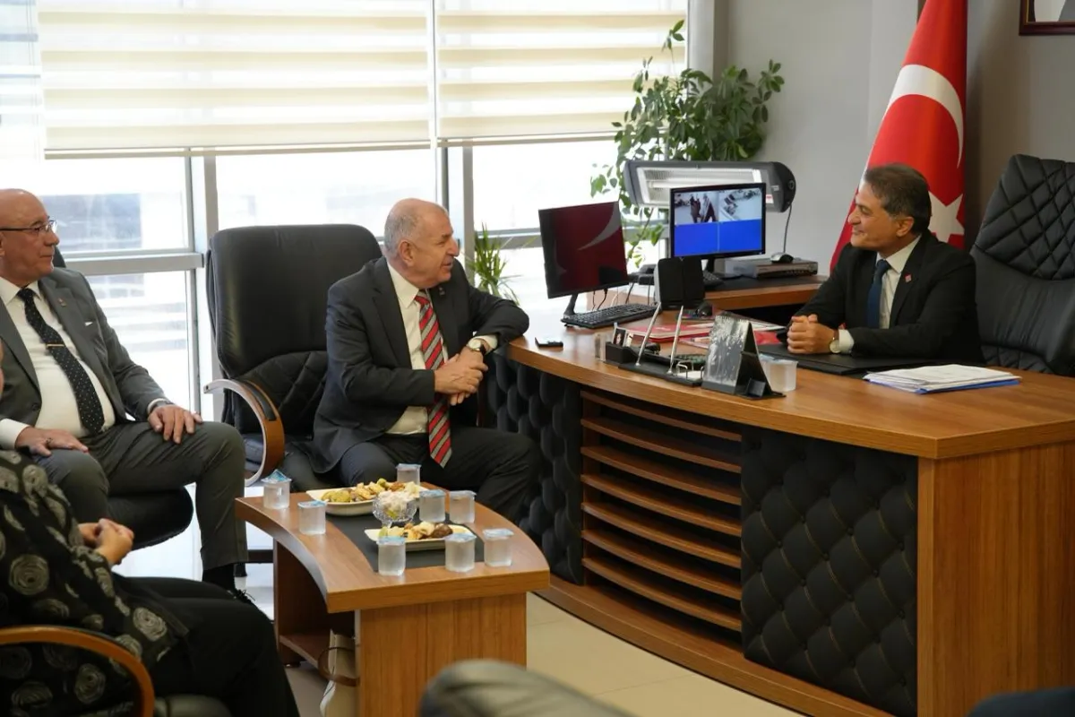 Ümit Özdağ Erzincan’da Temaslarda Bulundu: Parti Açılışı, STK ve Şehitlik Ziyaretleri
