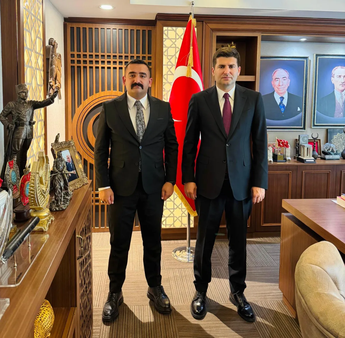 Burdur Ülkü Ocakları, Genel Başkan Ahmet Yiğit Yıldırım’ı ziyaret etti