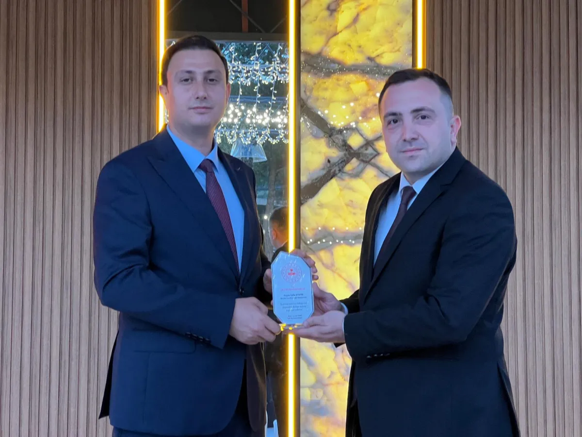 Bucak Adliyesi'nde ayrılık vakti Emeklere teşekkür ve veda