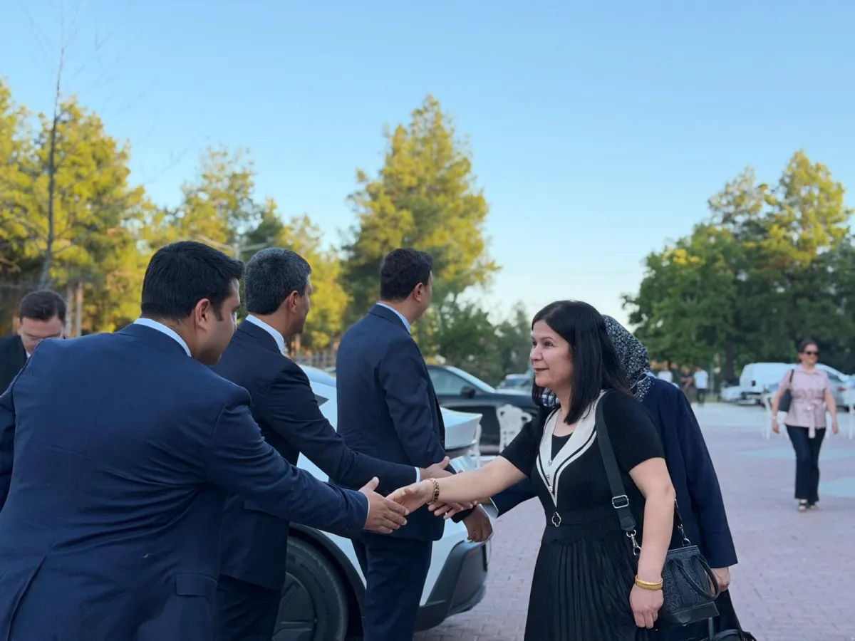 Bucak Adliyesi'nde ayrılık vakti Emeklere teşekkür ve veda