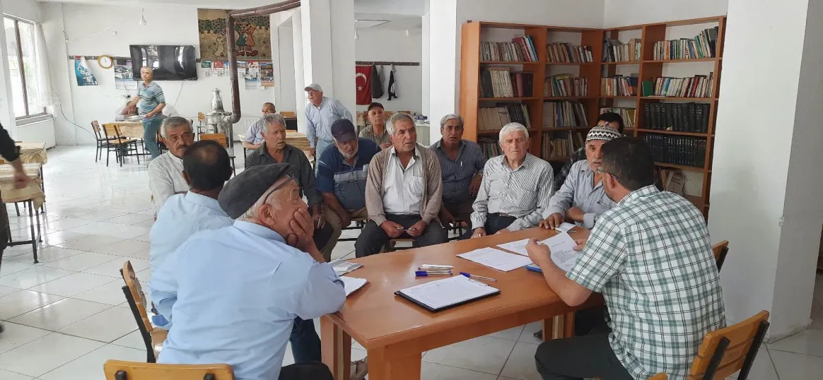İbecik Köyü’nde üreticilere bitki koruma eğitimi verildi