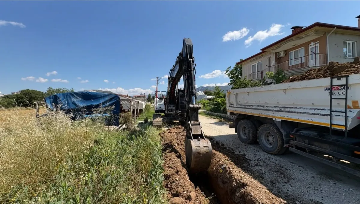 Bucak’ta 450 metrelik içme suyu hattı tamamlandı