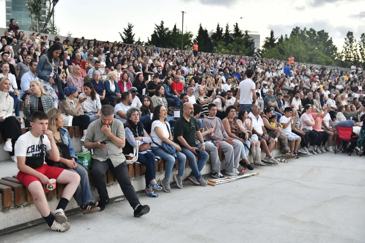 Yeni Türkü’den Başkent’e Babalar Günü Armağanı