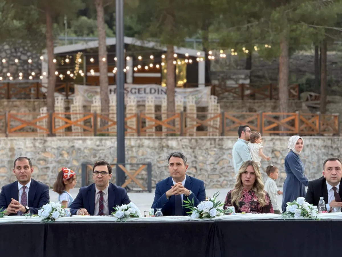 Bucak Adliyesi'nde ayrılık vakti Emeklere teşekkür ve veda