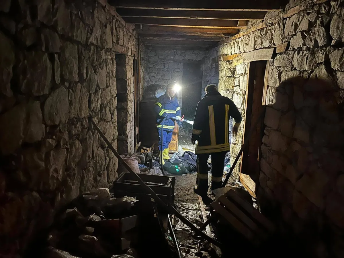 Burdur Gölhisar'da Ev Yangını! Ekiplerin Müdahalesi Felaketi Önledi