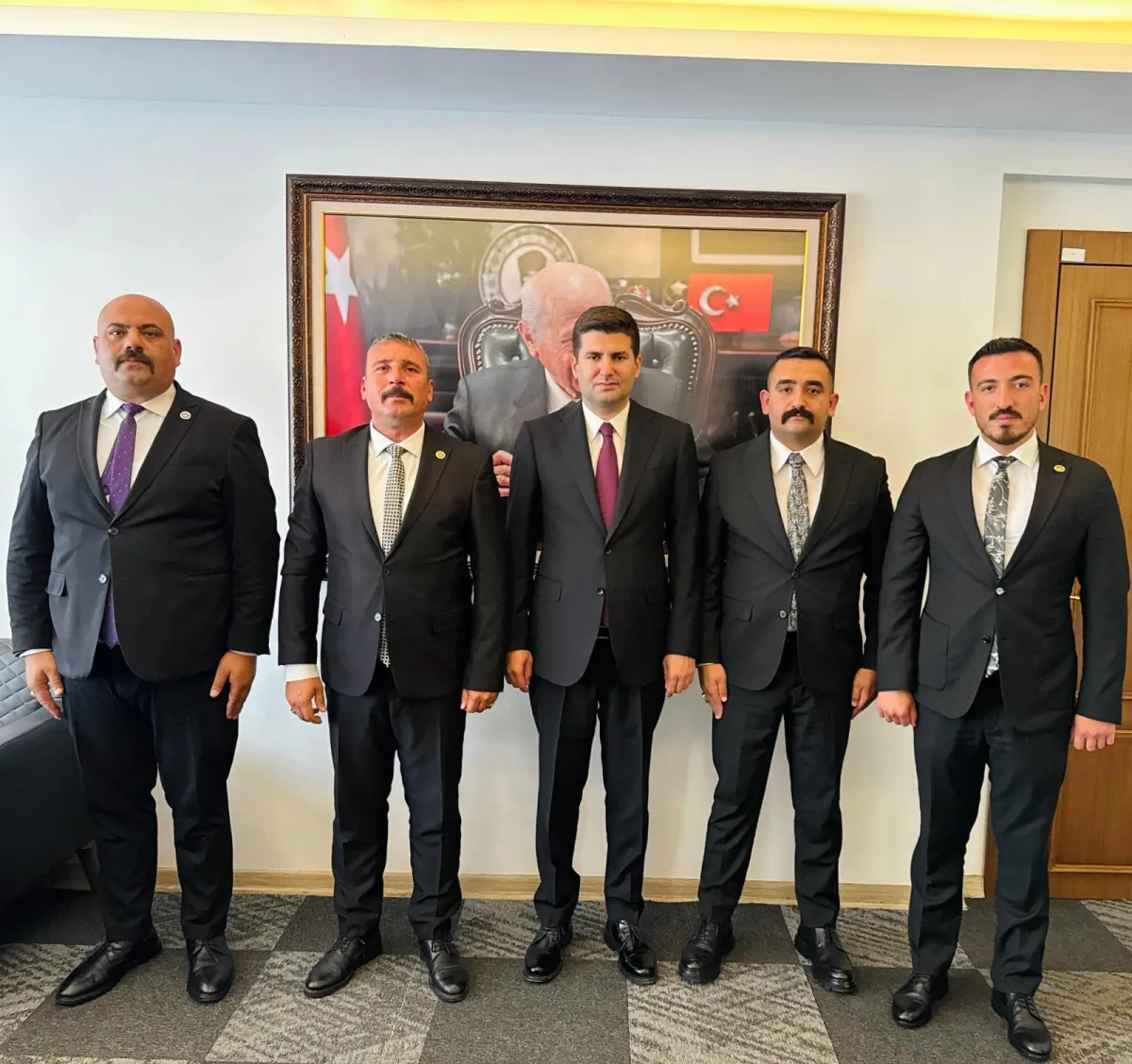 Burdur Ülkü Ocakları, Genel Başkan Ahmet Yiğit Yıldırım’ı ziyaret etti