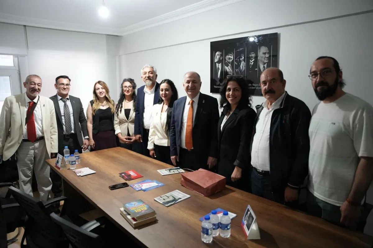 Ümit Özdağ Sivas’ta Sivil Toplum Kuruluşları ve Emeklilerle Buluştu