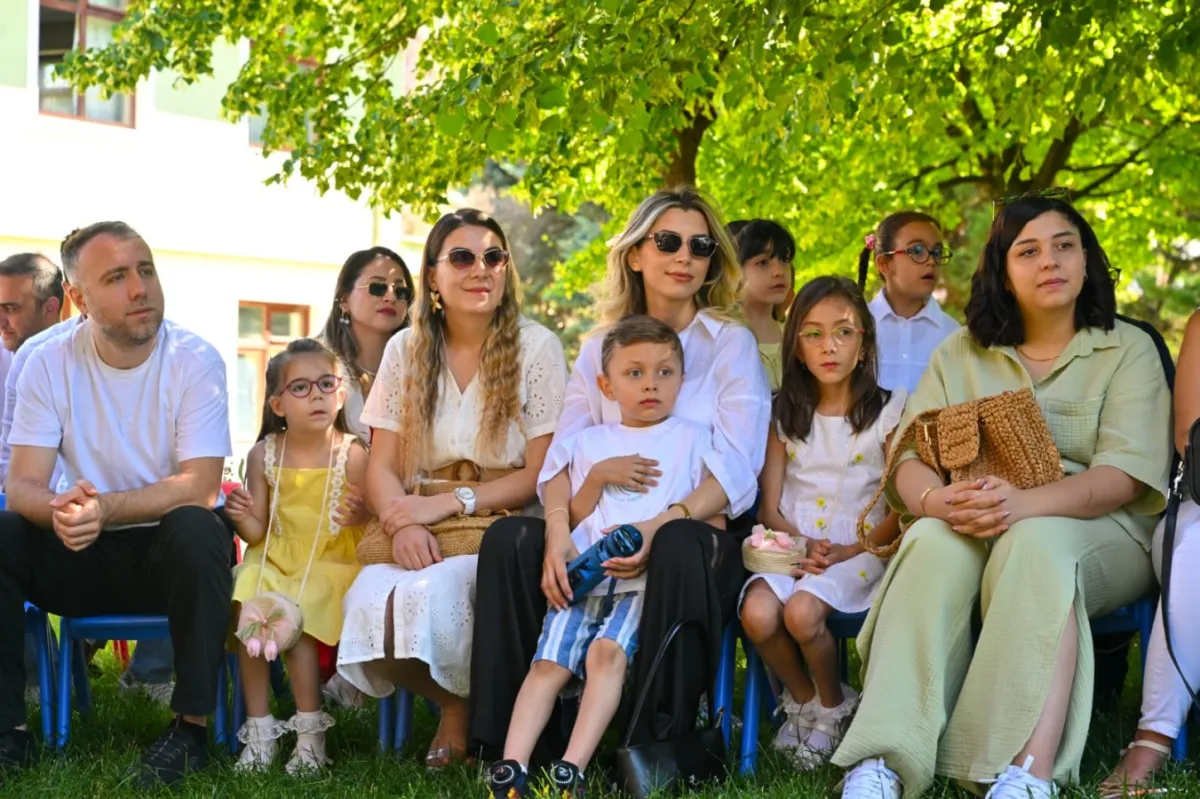 Altındağlı Minikler Karne Heyecanı Yaşadı
