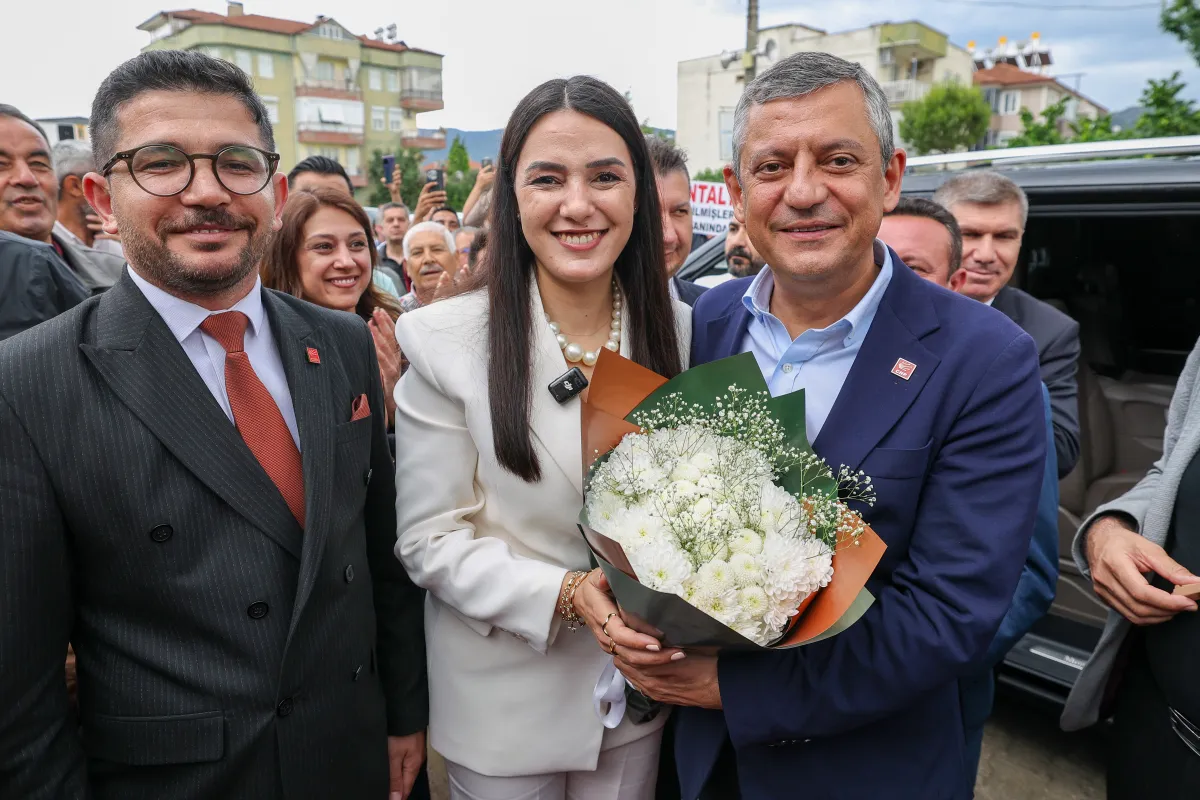 Özgür Özel Burdur’da Belediye İşçileriyle Buluştu: “Türkiye’de Emekçiler Yeniden İktidar Olacak”