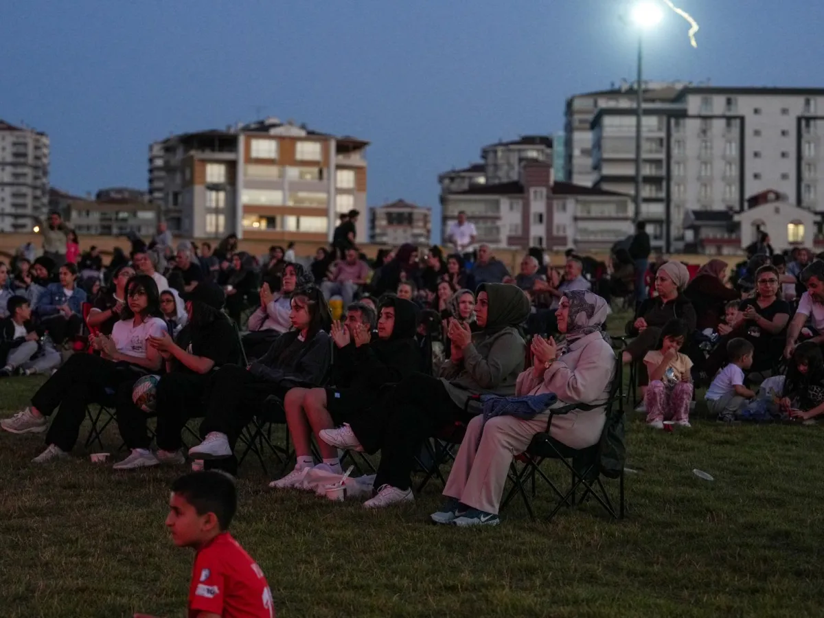 Çelebi Çayırı’nda “Anadolu Halk Ozanları Senfonik Dinletisi” Yoğun İlgi Gördü