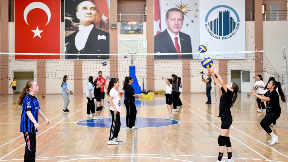 Altındağlı Gençlere Ücretsiz Yaz Okulu Müjdesi