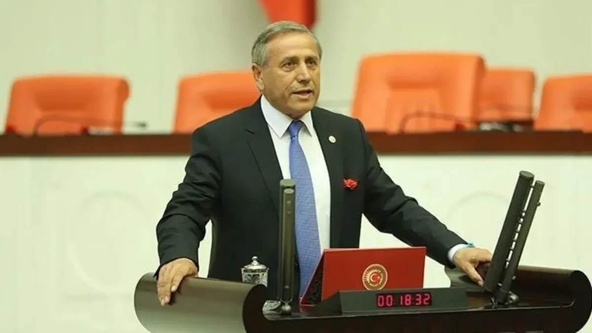 CHP’li Yıldırım Kaya’dan YKS Mesajı: “Başınızı Dik Tutun, Geleceğin Sahibi Sizlersiniz”