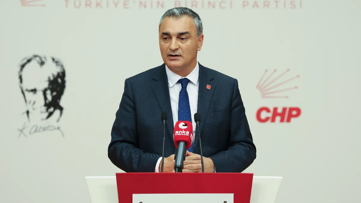 CHP Sözcüsünden Karne Günü Mesajı: “Hem Sevinç Hem Acı Var”
