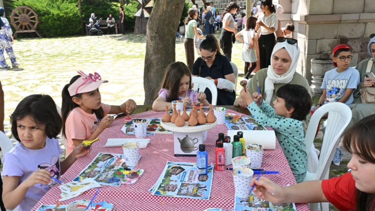 Çocuklar Altınköy’de Geleneksel Etkinliklerle Buluştu
