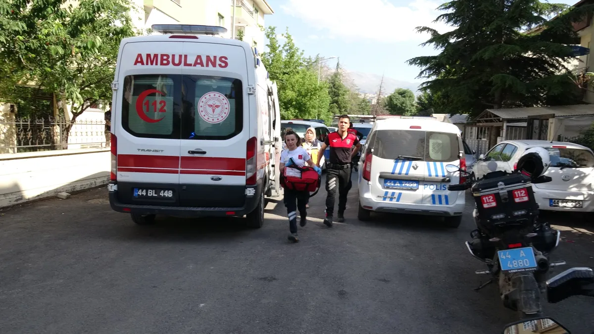 Malatya Yeşilyurt'ta Aile Faciası: Cinnet Getiren Baba Eşini ve Kızını Katletti!