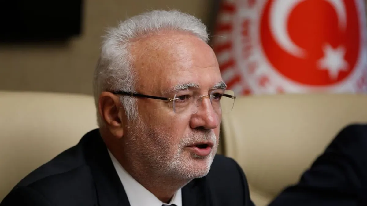 Elitaş: “AK Parti, Çeyrek Asırlık Hizmet Yolculuğunu İstişareyle Güçlendiriyor”