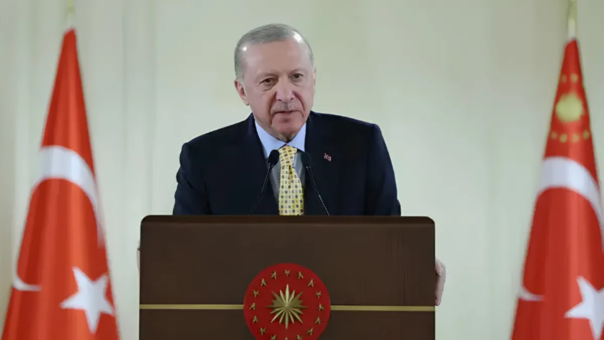Erdoğan'dan CHP'ye Sert Eleştiriler: "Koltuk Kapmaca Oynayın, Şaibesiz Kurultay Yapmayı Öğrenin"