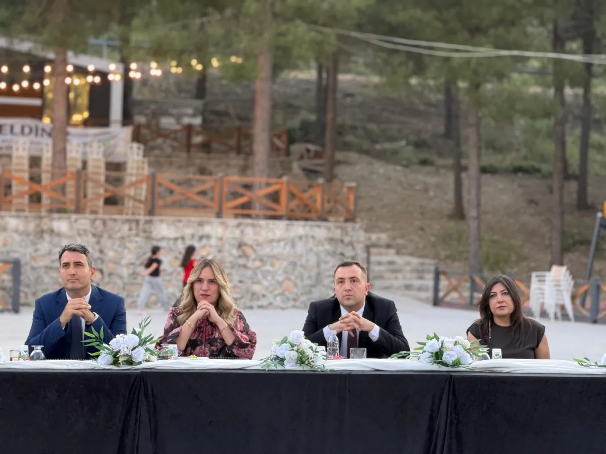 Bucak Adliyesi'nde ayrılık vakti Emeklere teşekkür ve veda