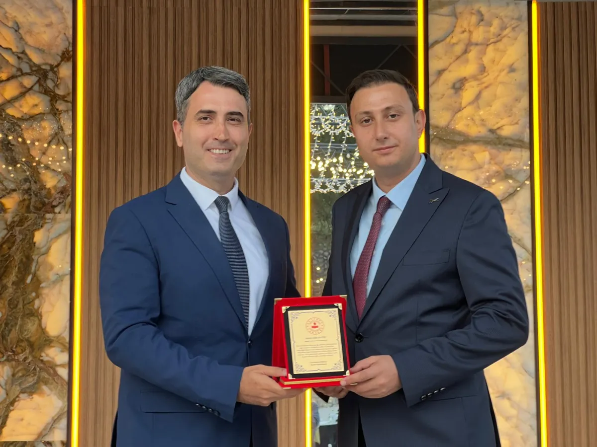Bucak Adliyesi'nde ayrılık vakti Emeklere teşekkür ve veda
