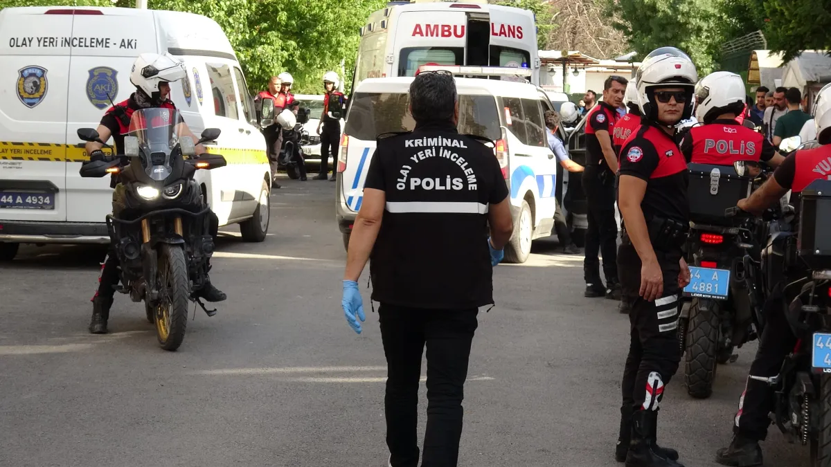 Malatya Yeşilyurt'ta Aile Faciası: Cinnet Getiren Baba Eşini ve Kızını Katletti!