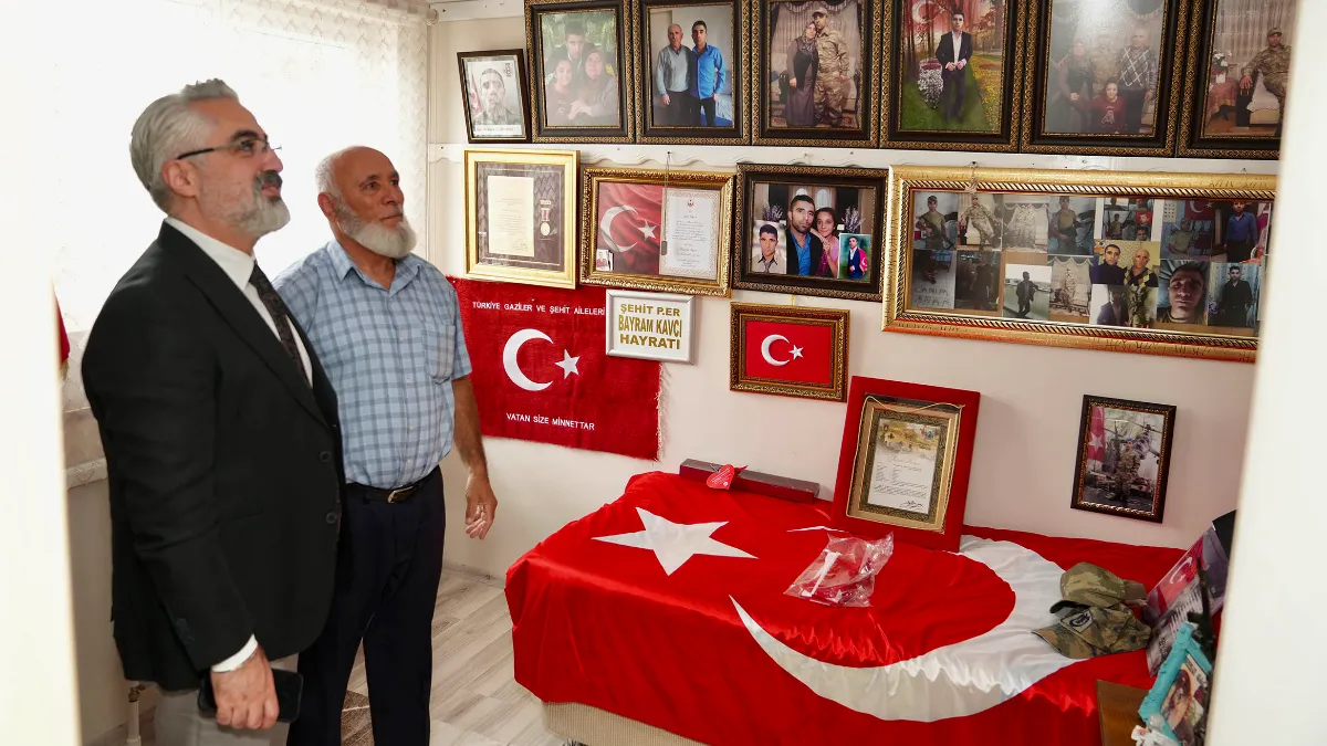 Keçiören’de Şehit Ailelerine Babalar Günü Ziyareti