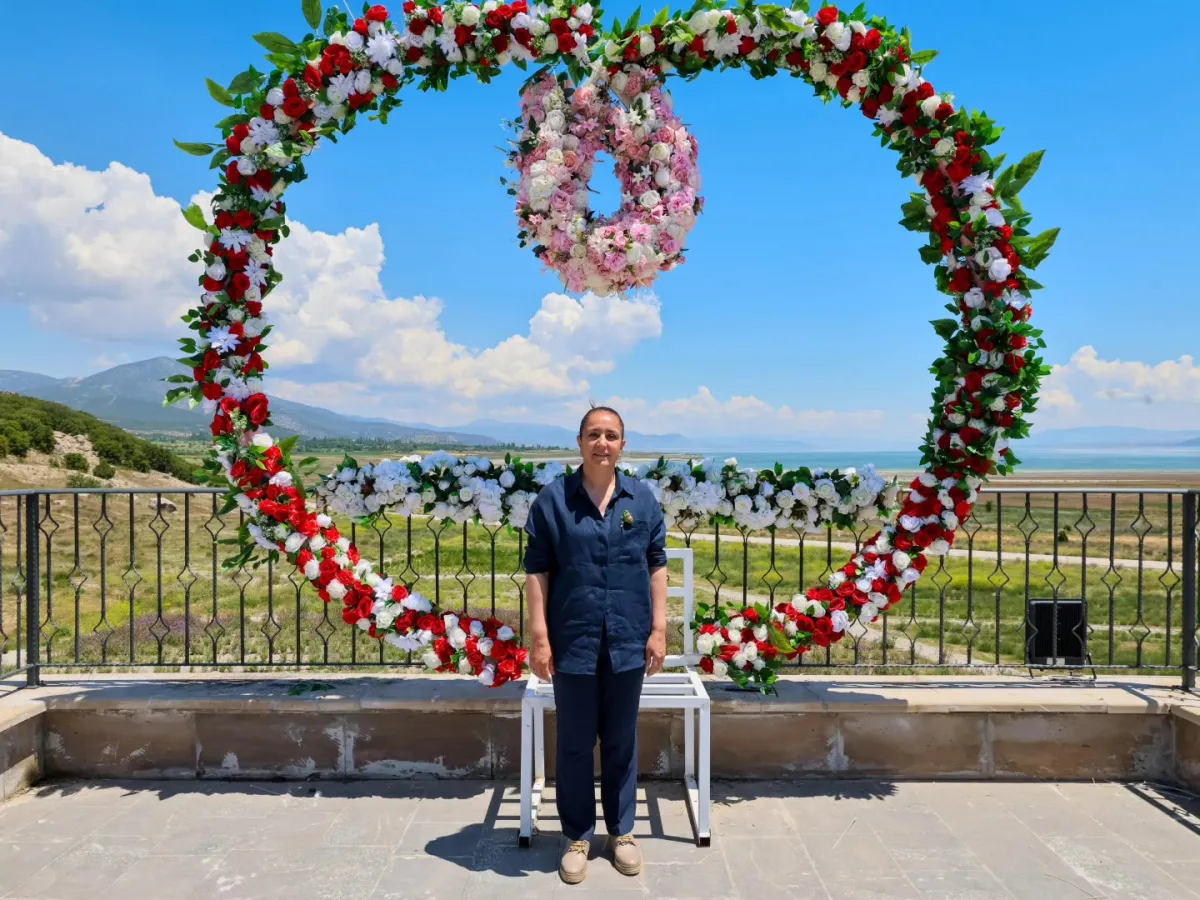 Burdur’da Bir Yanda Göl Bir Yanda Gül Kokusu