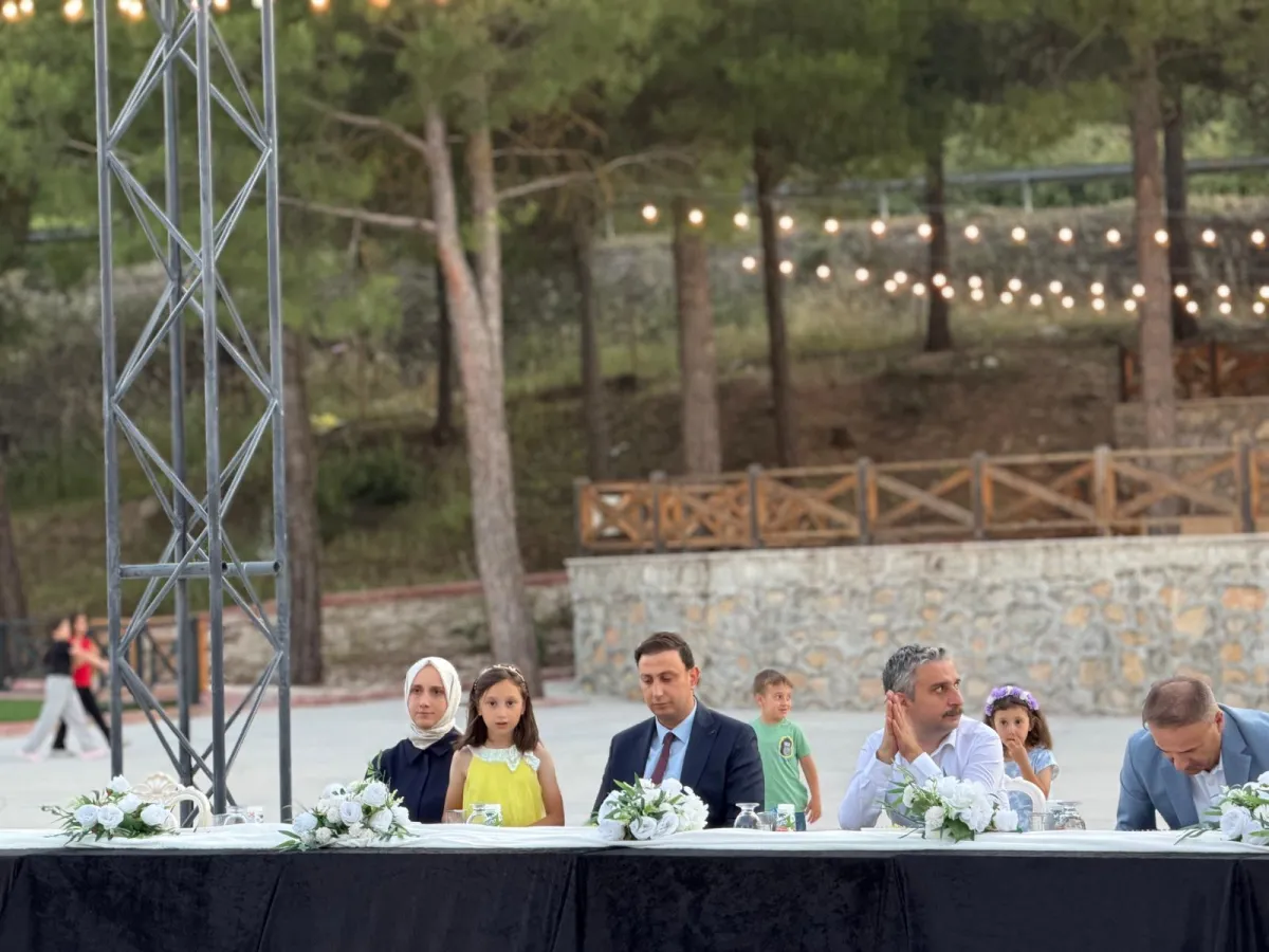 Bucak Adliyesi'nde ayrılık vakti Emeklere teşekkür ve veda