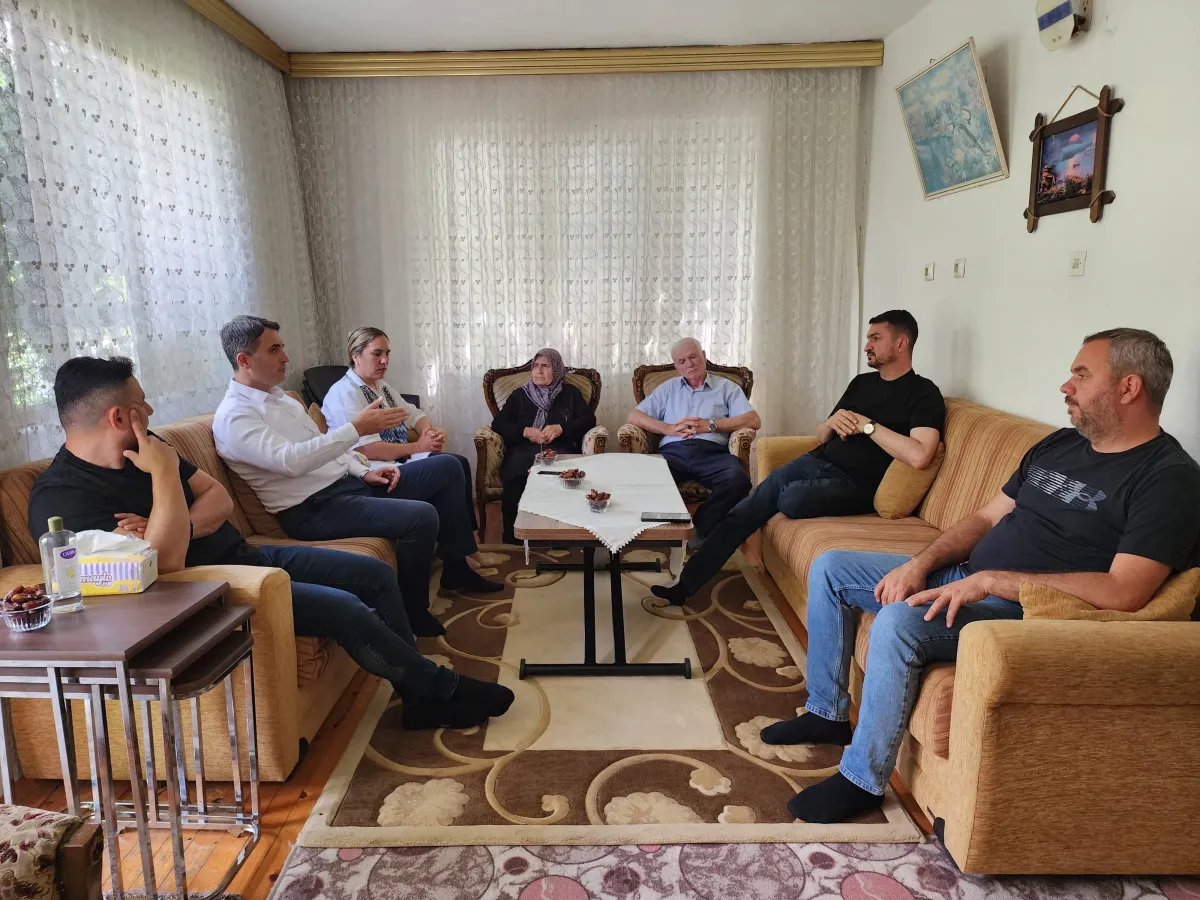Bucak Kaymakamı Kuruca’dan Oğuz ailesine hac ziyareti
