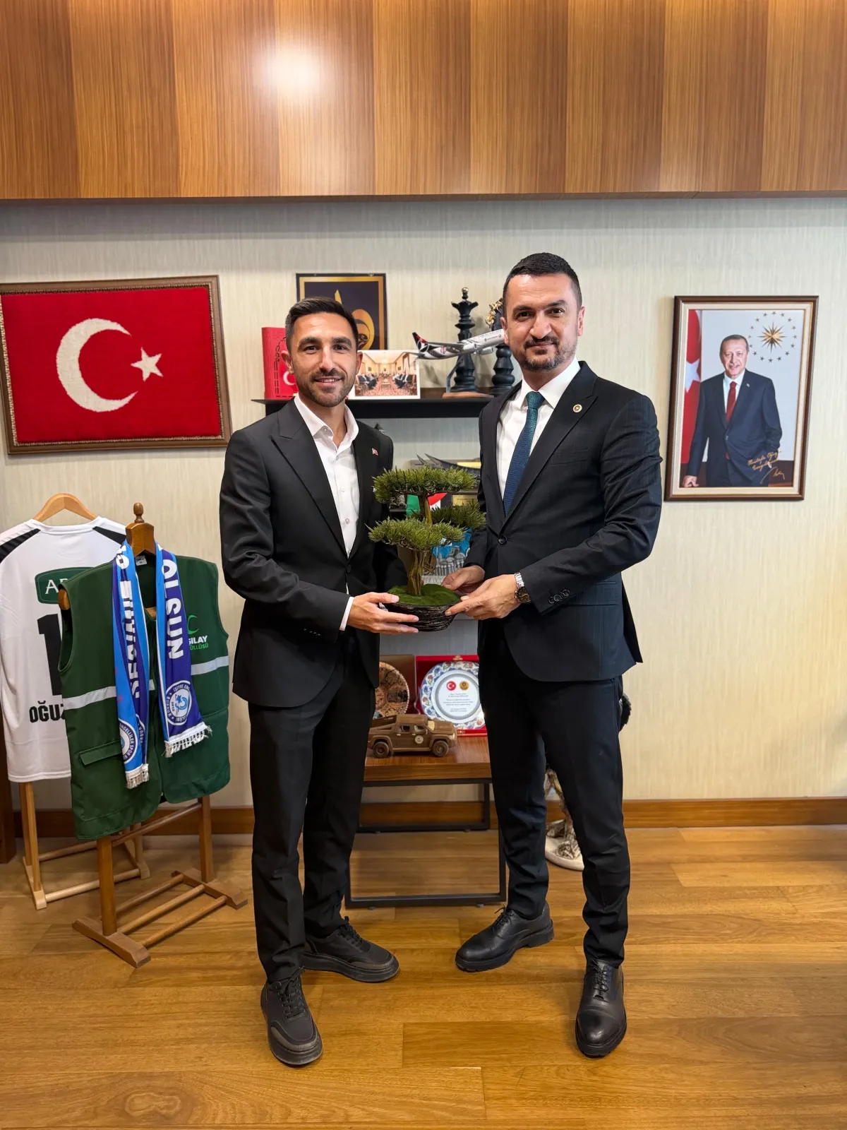  Sağlık-Sen Burdur Şube Başkan Adayı Murat MUTLU’dan Ankara’da Önemli Temaslar