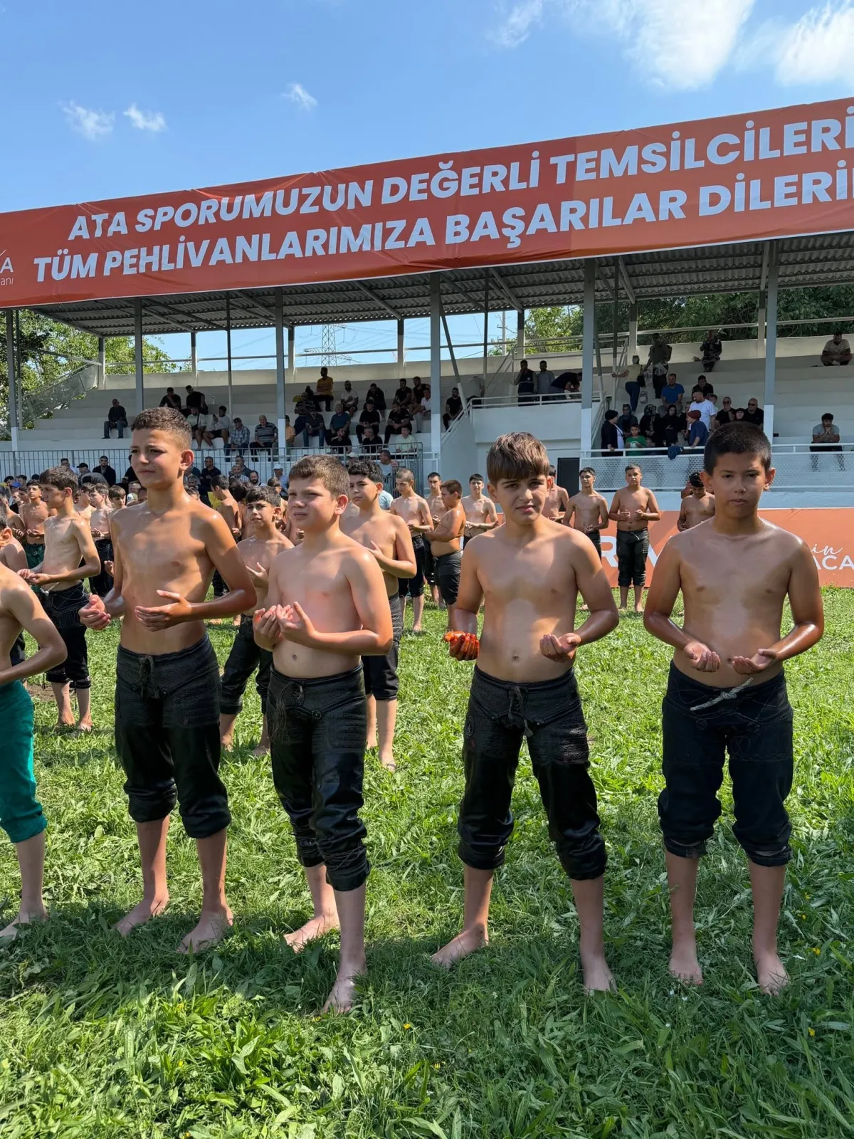 Yalova 116. Fevziye Yağlı Güreşleri Başlıyor: Ali Gürbüz, İsmail Balaban ve Orhan Okulu Sahada! Canlı Yayın hangi Kanalda ?